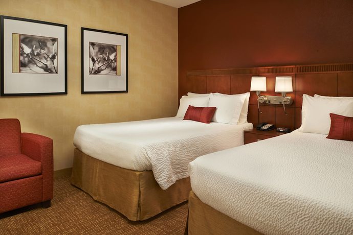 Imagen de la habitación del Hotel Courtyard By Marriott Indianapolis Castleton. Foto 11