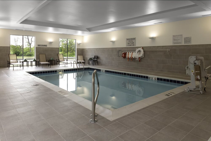 Imagen de la piscina del Hotel Courtyard By Marriott Indianapolis West - Speedway. Foto 18