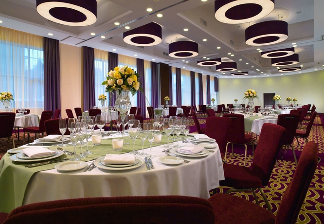 Imagen de los interiores del Hotel Courtyard By Marriott Irkutsk City Center. Foto 14