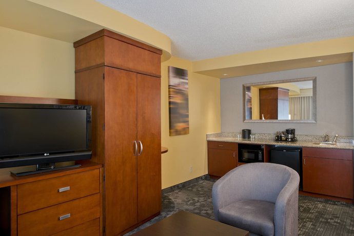 Imagen de la habitación del Hotel Courtyard By Marriott Jacksonville Flagler Center. Foto 8