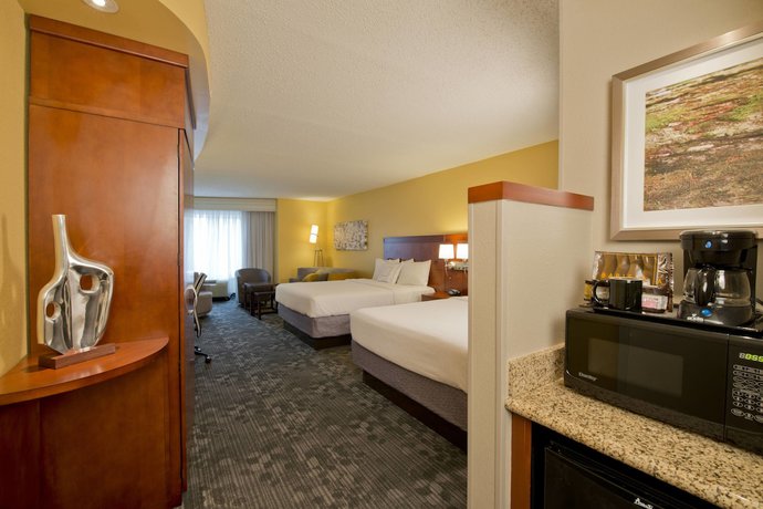 Imagen de la habitación del Hotel Courtyard By Marriott Jacksonville Flagler Center. Foto 10