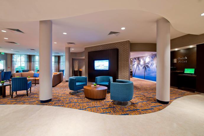 Imagen de los interiores del Hotel Courtyard By Marriott Jacksonville Flagler Center. Foto 17
