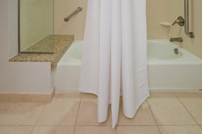 Imagen de la habitación del Hotel Courtyard By Marriott Jacksonville Flagler Center. Foto 14