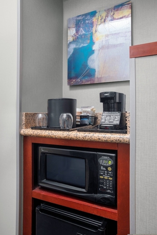 Imagen de la habitación del Hotel Courtyard By Marriott Jacksonville I-295/east Beltway. Foto 4