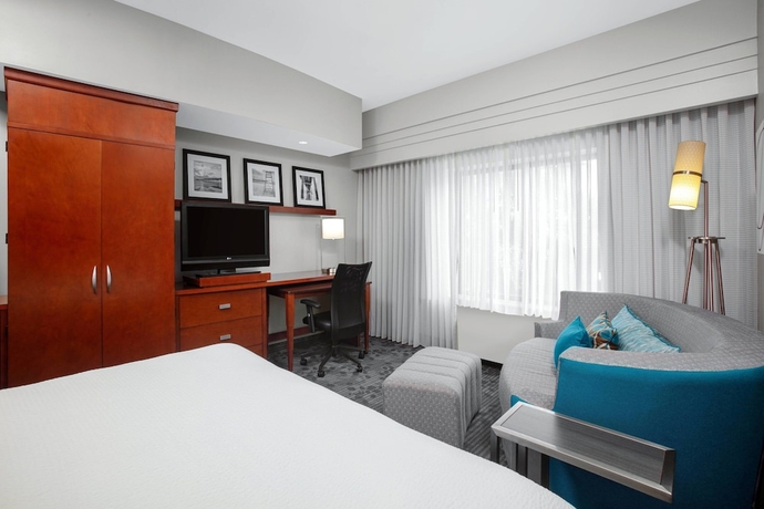 Imagen de la habitación del Hotel Courtyard By Marriott Jacksonville I-295/east Beltway. Foto 6