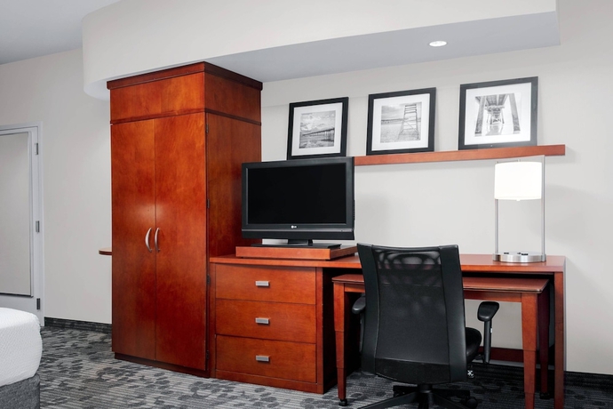 Imagen de la habitación del Hotel Courtyard By Marriott Jacksonville I-295/east Beltway. Foto 8