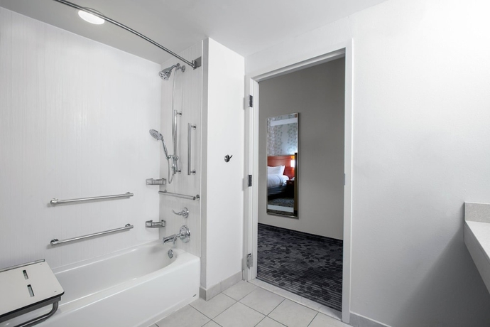 Imagen de la habitación del Hotel Courtyard By Marriott Jacksonville I-295/east Beltway. Foto 12