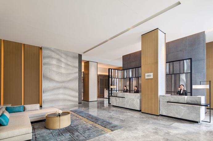 Imagen de los interiores del Hotel Courtyard By Marriott Jiangyin. Foto 15