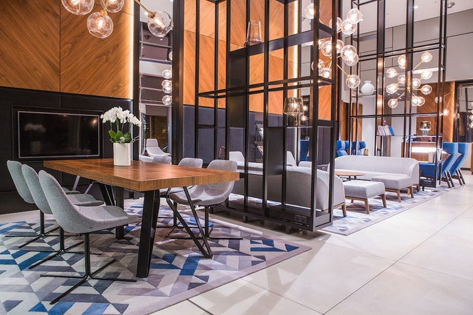 Imagen del bar/restaurante del Hotel Courtyard By Marriott Katowice City Center. Foto 3