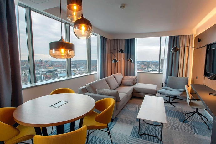 Imagen de la habitación del Hotel Courtyard By Marriott Katowice City Center. Foto 15