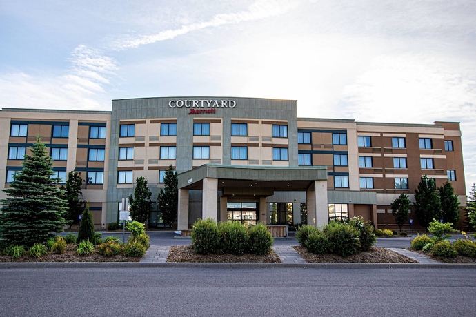 Imagen general del Hotel Courtyard By Marriott Kingston Highway 401/division Street. Foto 1