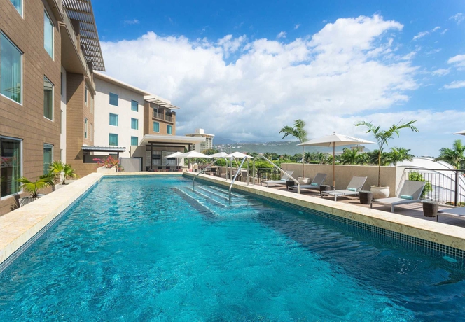 Imagen de los interiores del Hotel Courtyard By Marriott Kingston, Jamaica. Foto 12