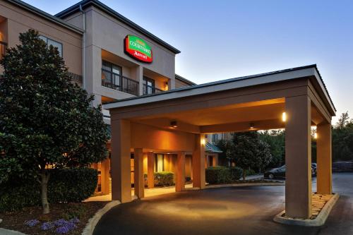 Imagen general del Hotel Courtyard By Marriott Knoxville Cedar Bluff. Foto 11