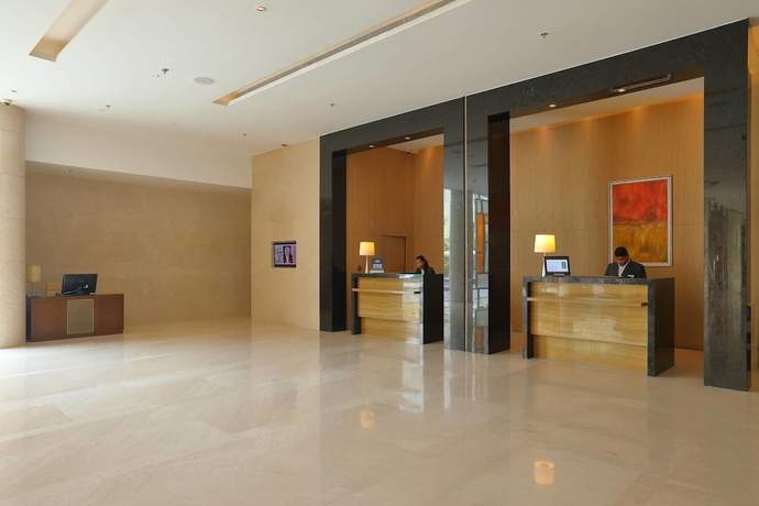 Imagen de los interiores del Hotel Courtyard By Marriott Kochi Airport. Foto 14