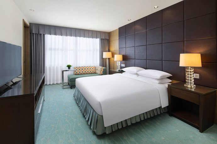 Imagen de la habitación del Hotel Courtyard By Marriott Kunshan. Foto 11