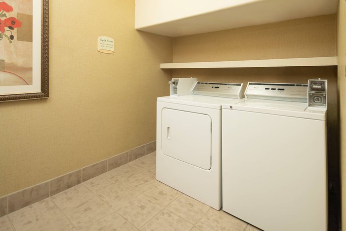 Imagen de los interiores del Hotel Courtyard By Marriott La Hacienda Heights/orange County. Foto 19