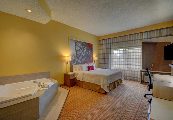 Imagen de la habitación del Hotel Courtyard By Marriott Lafayette Airport. Foto 6