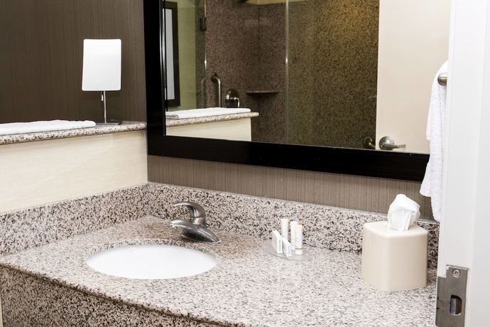 Imagen de la habitación del Hotel Courtyard By Marriott Lafayette. Foto 3