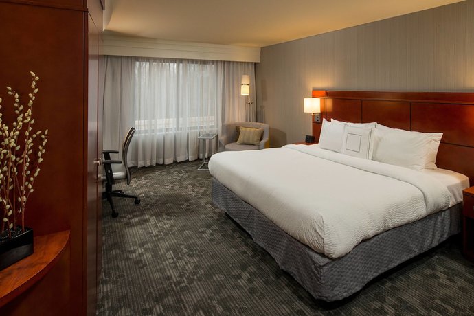 Imagen de la habitación del Hotel Courtyard By Marriott Lafayette. Foto 6