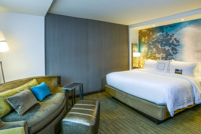 Imagen de la habitación del Hotel Courtyard By Marriott Lake Charles. Foto 17