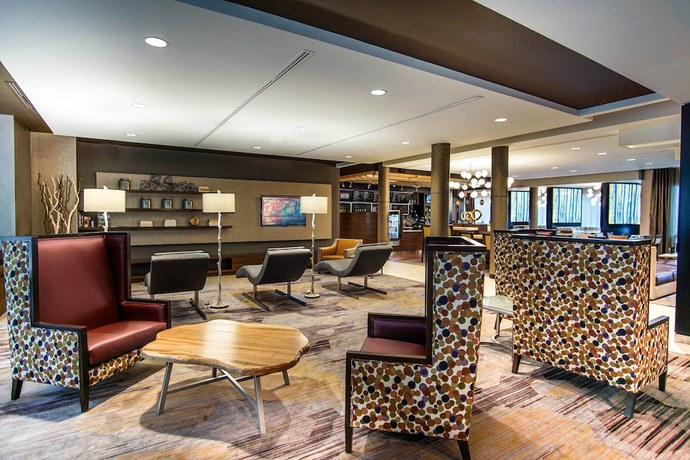 Imagen de los interiores del Hotel Courtyard By Marriott Lenox Berkshires. Foto 20