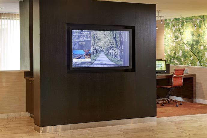 Imagen de los interiores del Hotel Courtyard By Marriott Lexington North. Foto 15