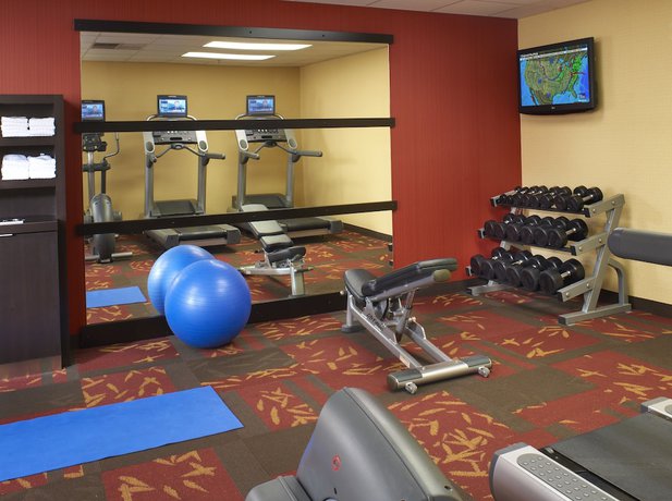 Imagen de los interiores del Hotel Courtyard By Marriott Lexington North. Foto 19