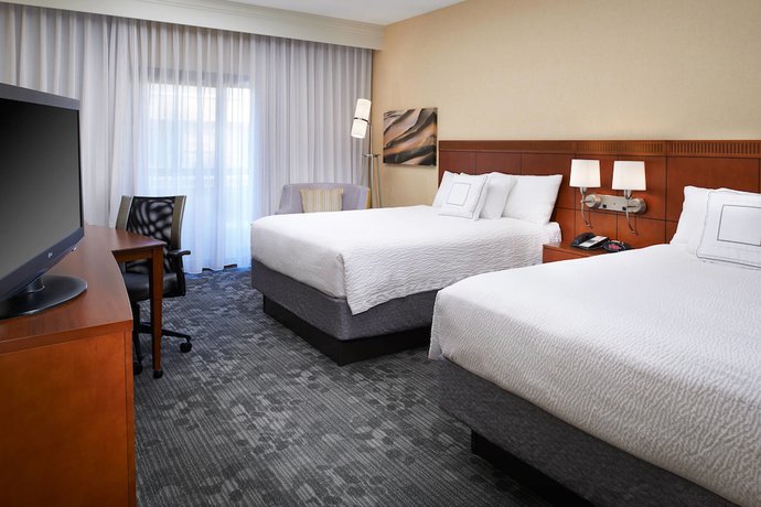 Imagen de la habitación del Hotel Courtyard By Marriott Lexington North. Foto 13