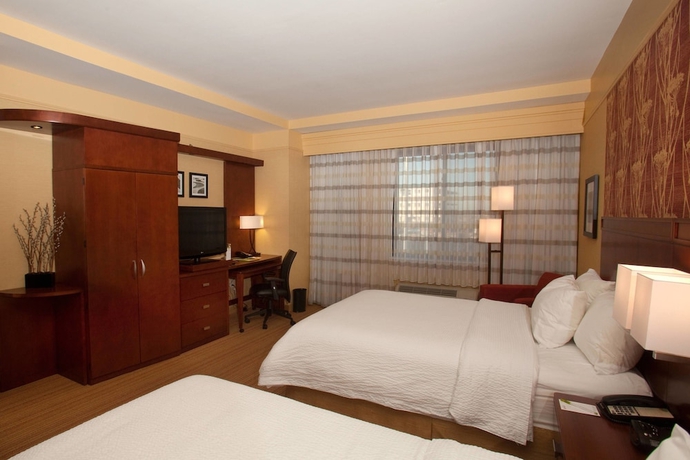 Imagen de la habitación del Hotel Courtyard By Marriott Lincoln Downtown. Foto 7