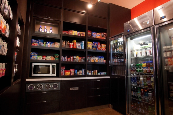 Imagen de los interiores del Hotel Courtyard By Marriott Lincoln Downtown. Foto 18