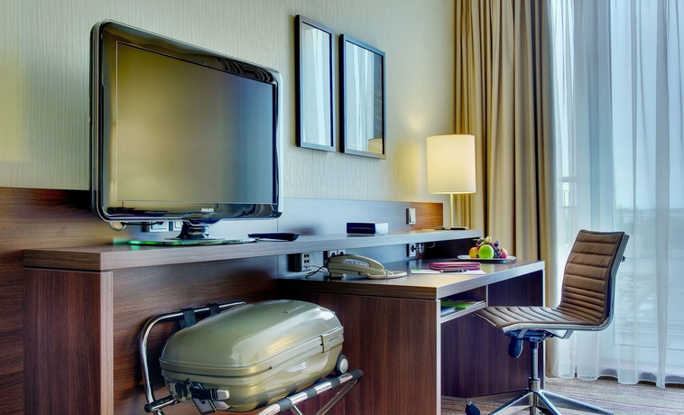 Imagen de los interiores del Hotel Courtyard By Marriott Linz. Foto 7