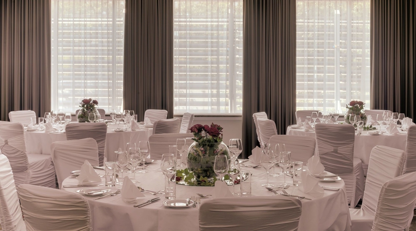 Imagen de los interiores del Hotel Courtyard By Marriott Linz. Foto 13