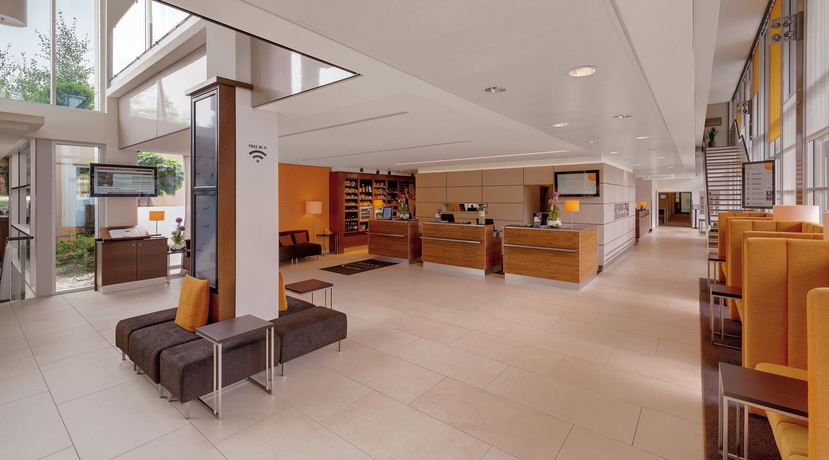 Imagen de los interiores del Hotel Courtyard By Marriott Linz. Foto 14