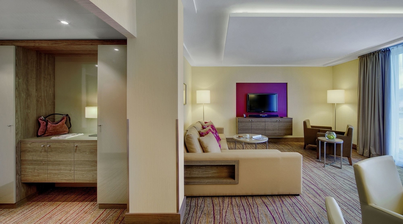 Imagen de los interiores del Hotel Courtyard By Marriott Linz. Foto 16