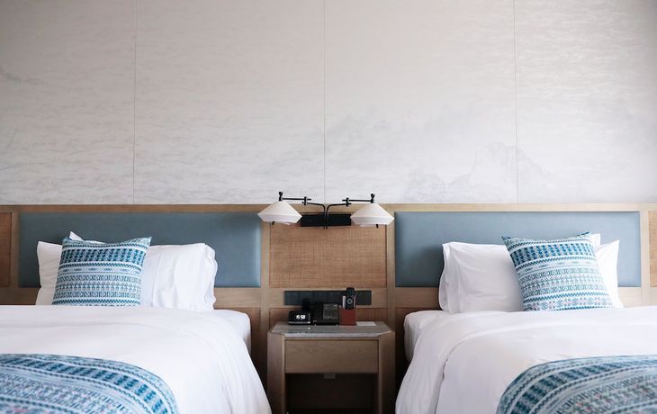 Imagen de la habitación del Hotel Courtyard By Marriott Liuzhou Sanjiang. Foto 3