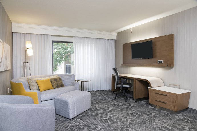Imagen de la habitación del Hotel Courtyard By Marriott Livermore. Foto 10