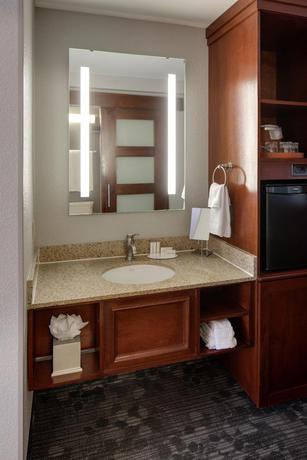 Imagen de la habitación del Hotel Courtyard By Marriott - Logan Airport. Foto 9