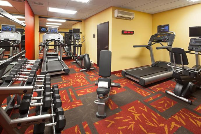 Imagen de los interiores del Hotel Courtyard By Marriott London. Foto 8