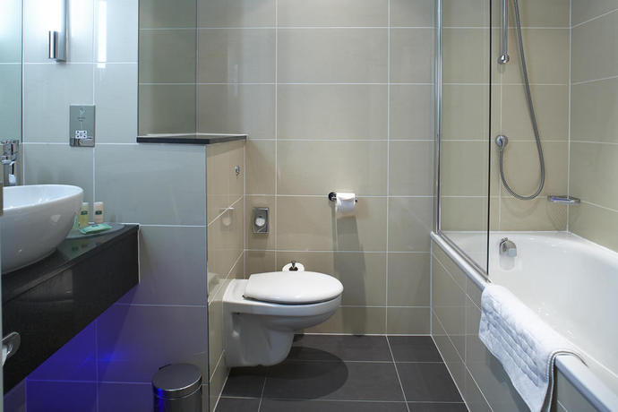 Imagen de la habitación del Hotel Courtyard By Marriott London Gatwick Airport. Foto 5