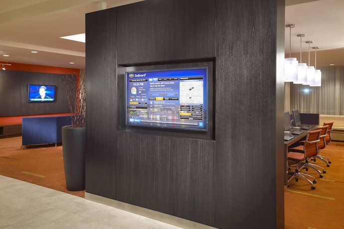 Imagen general del Hotel Courtyard By Marriott Long Beach Airport. Foto 3