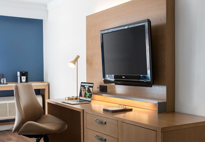 Imagen de la habitación del Hotel Courtyard By Marriott Long Beach Downtown. Foto 4