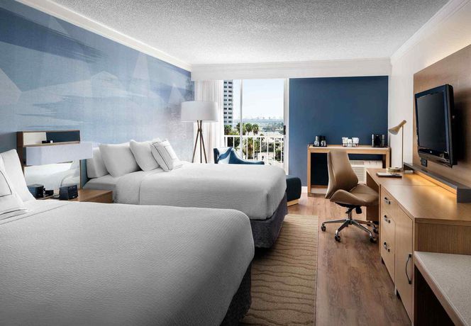 Imagen de la habitación del Hotel Courtyard By Marriott Long Beach Downtown. Foto 6
