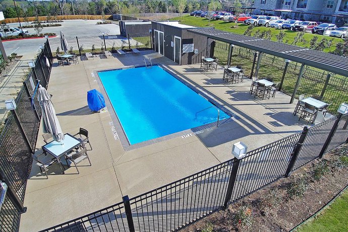 Imagen de la piscina del Hotel Courtyard By Marriott Longview North. Foto 20