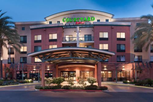 Imagen general del Hotel Courtyard By Marriott Los Angeles Burbank Airport. Foto 14