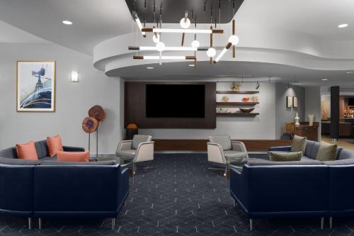 Imagen general del Hotel Courtyard By Marriott Los Angeles Burbank Airport. Foto 2