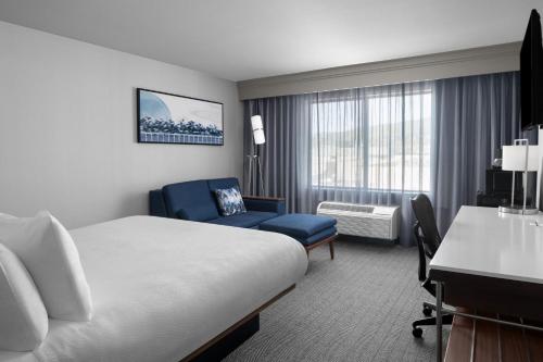Imagen de la habitación del Hotel Courtyard By Marriott Los Angeles Burbank Airport. Foto 18