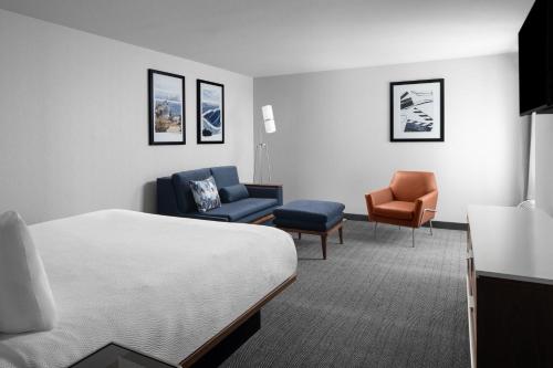 Imagen de la habitación del Hotel Courtyard By Marriott Los Angeles Burbank Airport. Foto 20