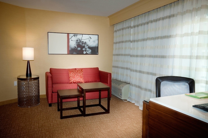 Imagen de la habitación del Hotel Courtyard By Marriott Los Angeles Century City/beverly Hills. Foto 11