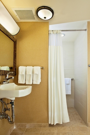 Imagen de la habitación del Hotel Courtyard By Marriott Los Angeles Century City/beverly Hills. Foto 14