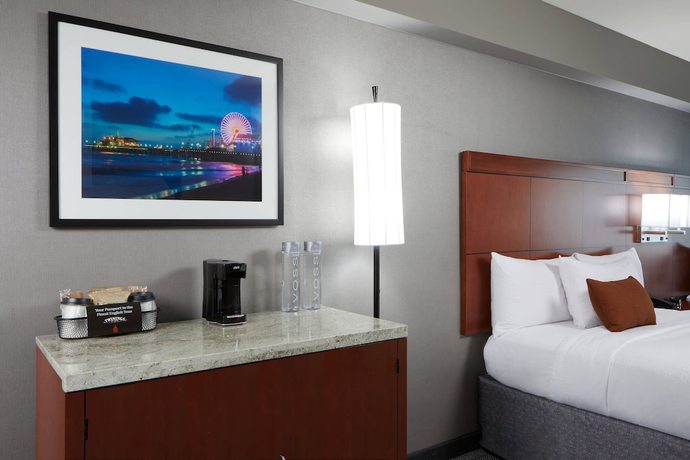 Imagen de la habitación del Hotel Courtyard By Marriott Los Angeles Lax/century Boulevard. Foto 4